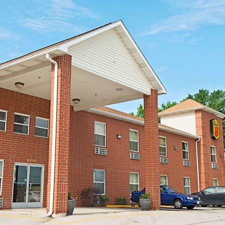 Super 8 By Wyndham St. Louis Airport Ξενοδοχείο Woodson Terrace Εξωτερικό φωτογραφία