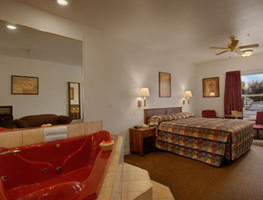 Super 8 By Wyndham St. Louis Airport Ξενοδοχείο Woodson Terrace Εξωτερικό φωτογραφία